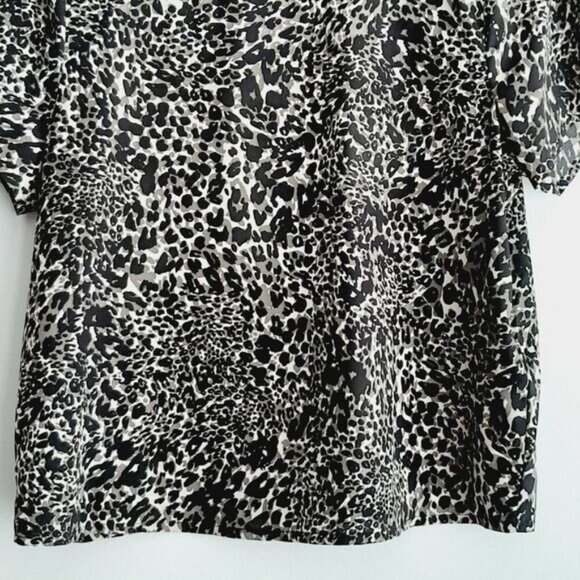 BANANA REPUBLIC Boxy Lightweight Short Sleeve Leopard Blouse Top Sz M - Picture 3 of 11